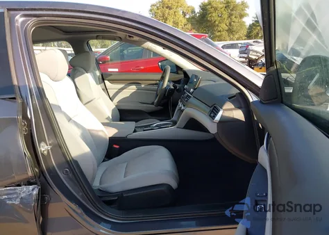 2018 Honda Accord Hybrid Ex z USA, uszkodzony, nr VIN 1HGCV3F43JA000596